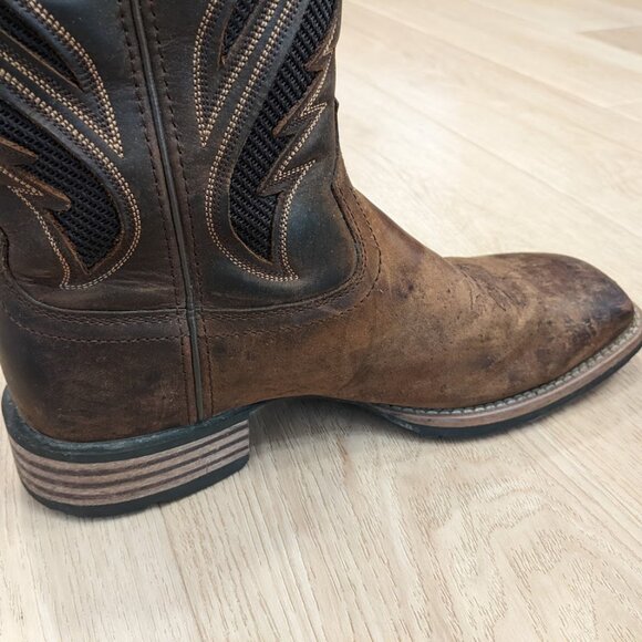 Ariat Hybrid VentTEK Western Boot Men's Sz 9.5 Distressed Tan 10031454 Square - Picture 9 of 16
